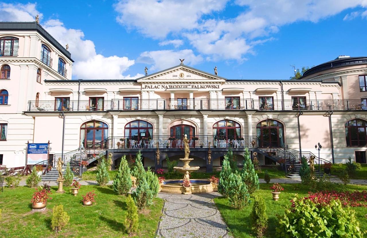 Uzdrowisko Sanatorium Augustow Palac Na Wodzie Falkowski מראה חיצוני תמונה