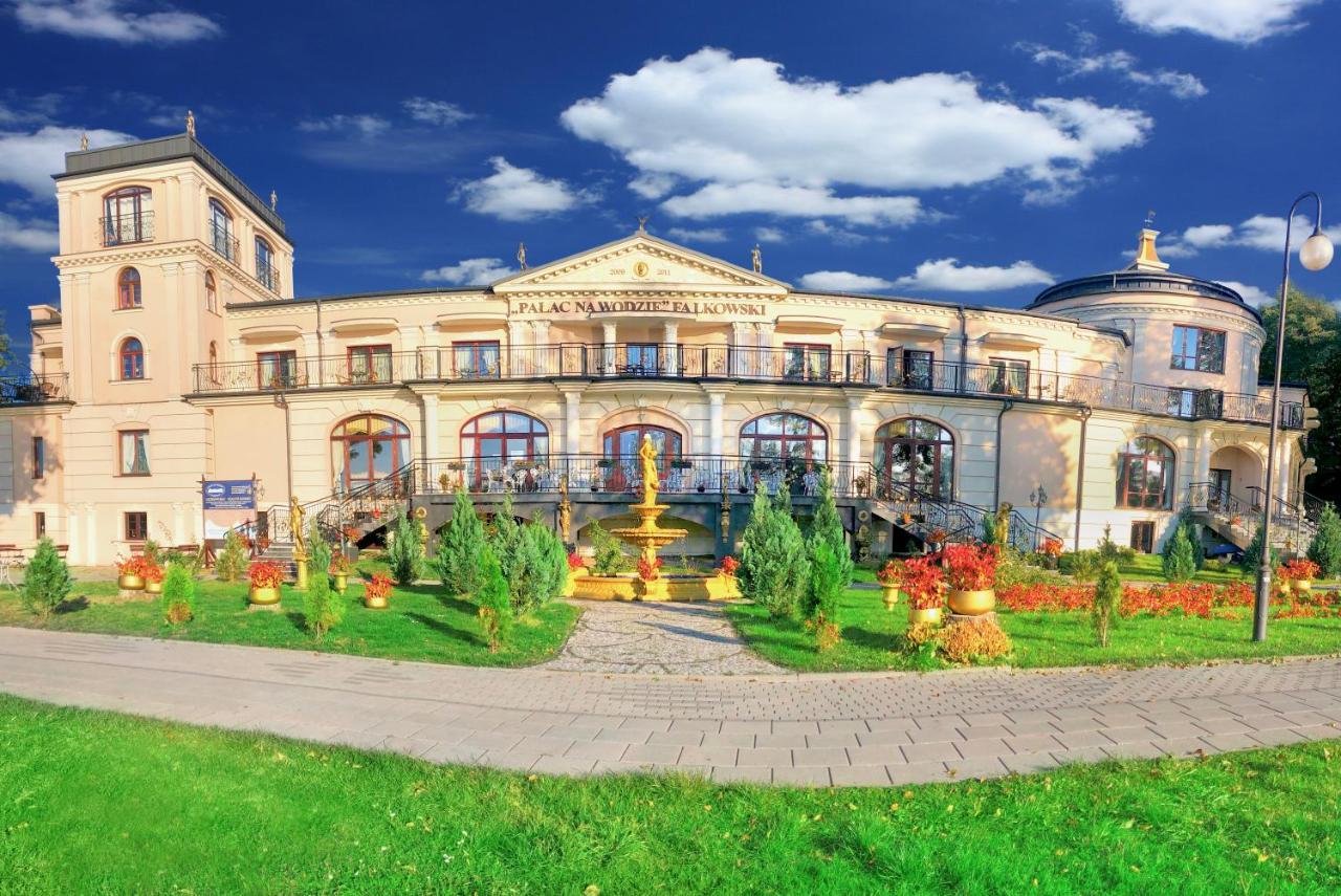 Uzdrowisko Sanatorium Augustow Palac Na Wodzie Falkowski מראה חיצוני תמונה